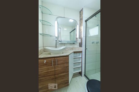 Apartamento à venda com 75m², 3 quartos e 1 vaga Apartamento à venda com 75m², 3 quartos e 1 vagaBanheiro Quarto 03 (Suíte)