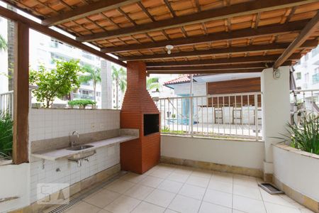 Apartamento à venda com 75m², 3 quartos e 1 vaga Apartamento à venda com 75m², 3 quartos e 1 vagaÁrea comum - Churrasqueira