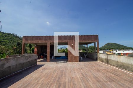 Casa de condomínio para alugar com 200m², 3 quartos e 1 vaga Casa de condomínio para alugar com 200m², 3 quartos e 1 vagaTerraço