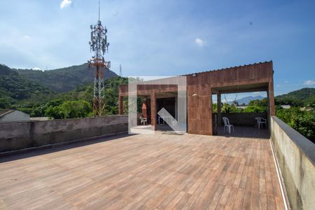 Casa de condomínio para alugar com 200m², 3 quartos e 1 vaga Casa de condomínio para alugar com 200m², 3 quartos e 1 vagaTerraço