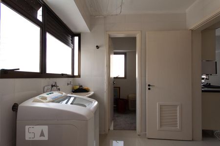 Apartamento para alugar com 104m², 3 quartos e sem vaga Apartamento para alugar com 104m², 3 quartos e sem vagaÁrea de serviço