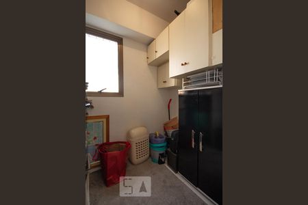 Apartamento para alugar com 104m², 3 quartos e sem vaga Apartamento para alugar com 104m², 3 quartos e sem vagaQuarto de serviço