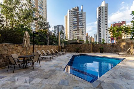 Apartamento para alugar com 104m², 3 quartos e sem vaga Apartamento para alugar com 104m², 3 quartos e sem vagaPiscina