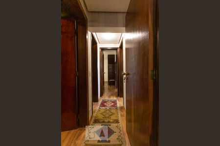 Apartamento para alugar com 104m², 3 quartos e sem vaga Apartamento para alugar com 104m², 3 quartos e sem vagaAcesso aos quartos