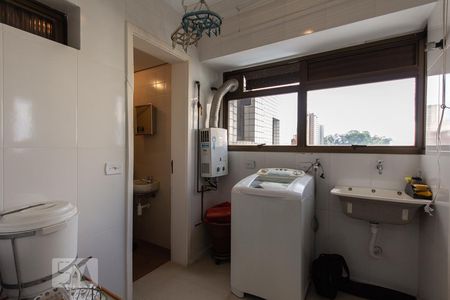 Apartamento para alugar com 104m², 3 quartos e sem vaga Apartamento para alugar com 104m², 3 quartos e sem vagaÁrea de serviço