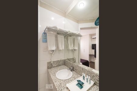 Banheiro Suíte de kitnet/studio para alugar com 1 quarto, 30m² em São Luiz, Belo Horizonte