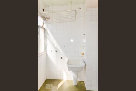 Apartamento à venda com 65m², 2 quartos e 1 vagaÁrea de serviço