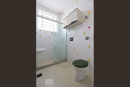 Banheiro  de apartamento para alugar com 1 quarto, 52m² em Centro, Belo Horizonte
