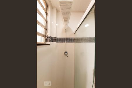 Apartamento à venda com 80m², 2 quartos e sem vagaBanheiro da Suíte