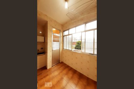 Apartamento à venda com 80m², 2 quartos e sem vagaÁrea de Serviço