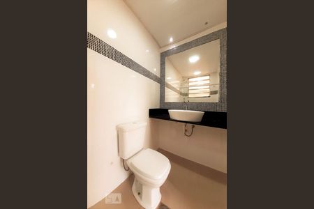 Apartamento à venda com 80m², 2 quartos e sem vagaBanheiro da Suíte