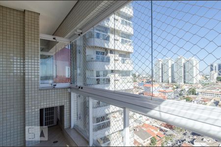 Apartamento para alugar com 285m², 3 quartos e 4 vagas Apartamento para alugar com 285m², 3 quartos e 4 vagasVaranda