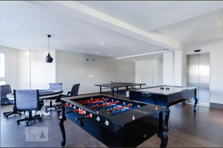Apartamento para alugar com 285m², 3 quartos e 4 vagas Apartamento para alugar com 285m², 3 quartos e 4 vagasSalão de jogos