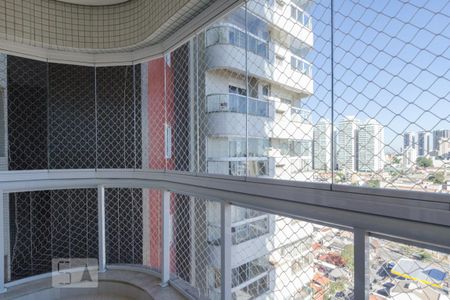 Apartamento para alugar com 285m², 3 quartos e 4 vagas Apartamento para alugar com 285m², 3 quartos e 4 vagasVaranda