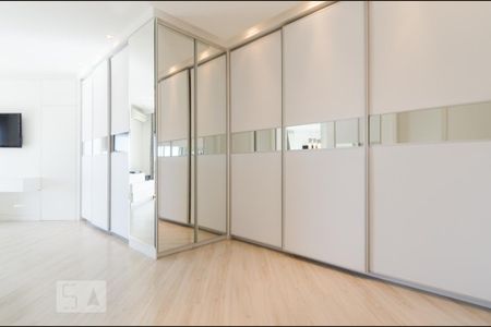 Apartamento para alugar com 285m², 3 quartos e 4 vagas Apartamento para alugar com 285m², 3 quartos e 4 vagasQuarto da suíte 3