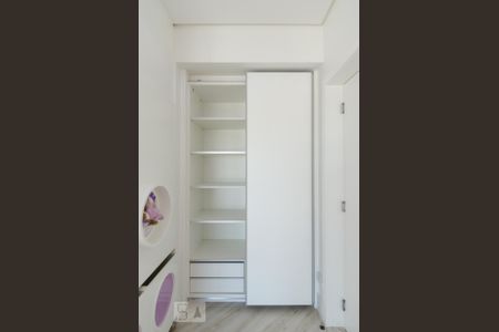Apartamento para alugar com 285m², 3 quartos e 4 vagas Apartamento para alugar com 285m², 3 quartos e 4 vagasQuarto da suíte 2