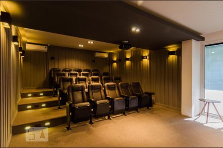 Apartamento para alugar com 285m², 3 quartos e 4 vagas Apartamento para alugar com 285m², 3 quartos e 4 vagasCinema