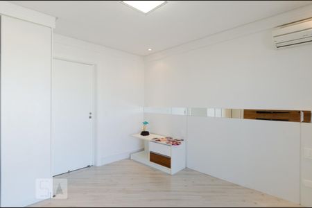 Apartamento para alugar com 285m², 3 quartos e 4 vagas Apartamento para alugar com 285m², 3 quartos e 4 vagasQuarto da suíte 1