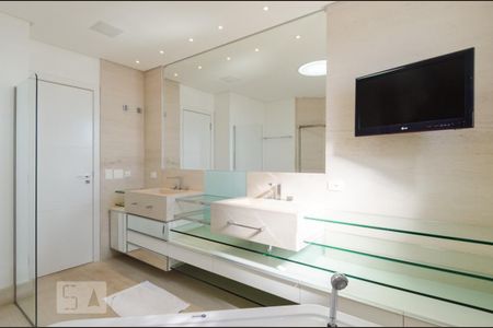 Apartamento para alugar com 285m², 3 quartos e 4 vagas Apartamento para alugar com 285m², 3 quartos e 4 vagasBanheiro da suíte 3