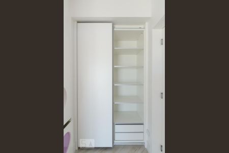 Apartamento para alugar com 285m², 3 quartos e 4 vagas Apartamento para alugar com 285m², 3 quartos e 4 vagasQuarto da suíte 2