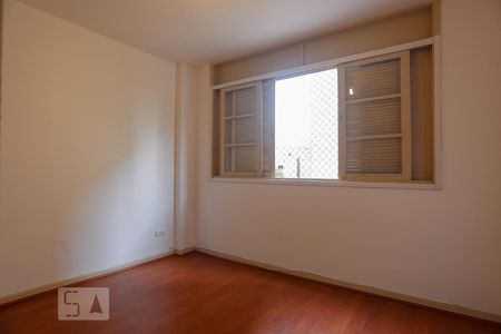 Apartamento à venda com 110m², 3 quartos e 1 vaga Apartamento à venda com 110m², 3 quartos e 1 vagaQuarto l