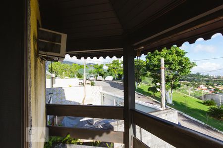 Casa de condomínio para alugar com 330m², 4 quartos e 3 vagasVaranda Suíte (Segundo Andar)