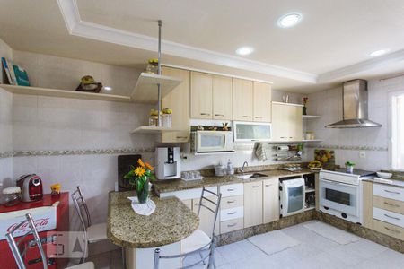 Casa de condomínio para alugar com 330m², 4 quartos e 3 vagasCozinha (Primeiro Andar)