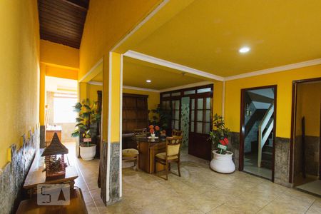 Casa de condomínio para alugar com 330m², 4 quartos e 3 vagasGaragem (Subsolo)