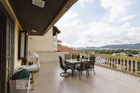 Casa de condomínio para alugar com 330m², 4 quartos e 3 vagasVaranda 2 - Sala (Primeiro Andar)