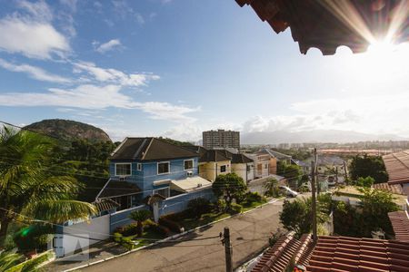 Casa de condomínio para alugar com 330m², 4 quartos e 3 vagasVista Varanda Suíte (Segundo Andar)