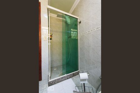 Casa de condomínio para alugar com 330m², 4 quartos e 3 vagasBanheiro Social (Segundo Andar)