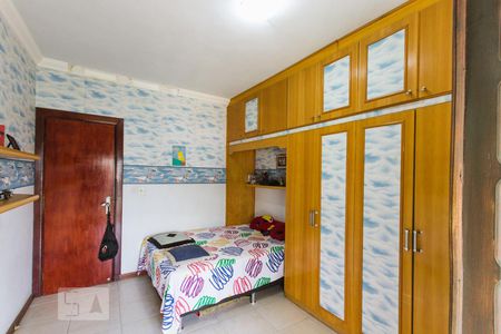 Casa de condomínio para alugar com 330m², 4 quartos e 3 vagasQuarto 2 (Segundo Andar)