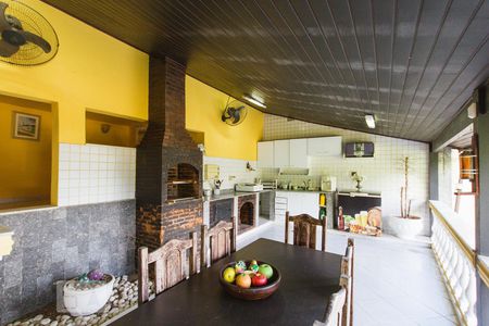 Casa de condomínio para alugar com 330m², 4 quartos e 3 vagasChurrasqueira - Área Gourmet (Subsolo)