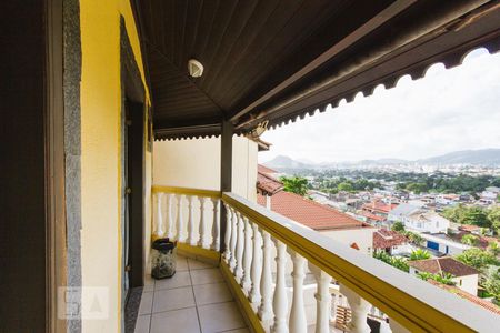 Casa de condomínio para alugar com 330m², 4 quartos e 3 vagasVaranda - Quarto 1 e Quarto 2 (Segundo Andar)