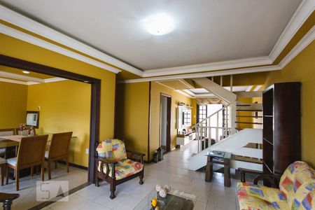 Sala (Primeiro Andar) de casa de condomínio para alugar com 4 quartos, 330m² em Anil, Rio de Janeiro