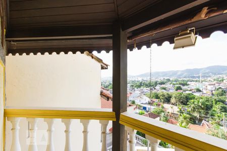 Casa de condomínio para alugar com 330m², 4 quartos e 3 vagasVaranda - Quarto 1 e Quarto 2 (Segundo Andar)