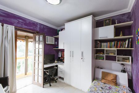 Casa de condomínio para alugar com 330m², 4 quartos e 3 vagasQuarto 1 (Segundo Andar)