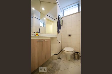 Apartamento à venda com 147m², 3 quartos e sem vagaBanheiro social 2