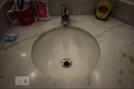 Apartamento à venda com 147m², 3 quartos e sem vagaLavatório do banheiro social 2