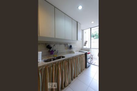 Apartamento à venda com 147m², 3 quartos e sem vagaCozinha