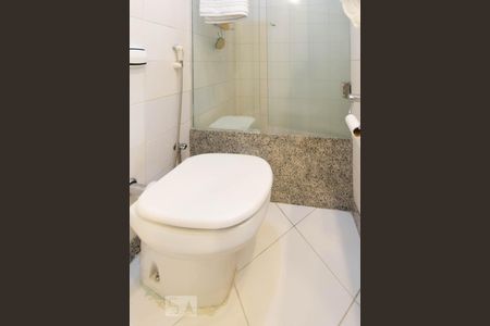 Apartamento à venda com 147m², 3 quartos e sem vagaBanheiro social 1