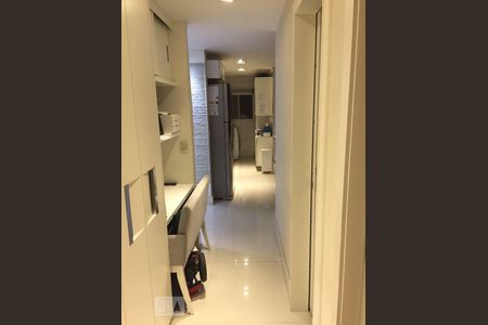 Corredor de apartamento à venda com 2 quartos, 66m² em Indianópolis, São Paulo