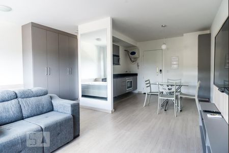 Sala de kitnet/studio para alugar com 1 quarto, 34m² em Praia de Belas, Porto Alegre