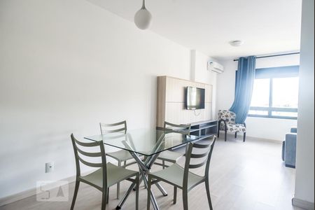 Sala de kitnet/studio para alugar com 1 quarto, 34m² em Praia de Belas, Porto Alegre