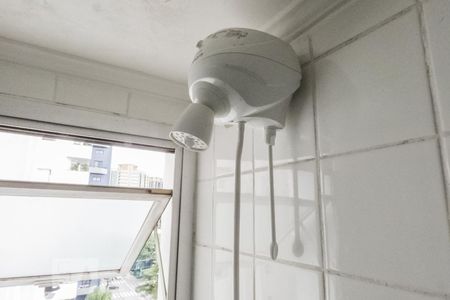 Banheiro de apartamento à venda com 1 quarto, 45m² em Indianópolis, São Paulo