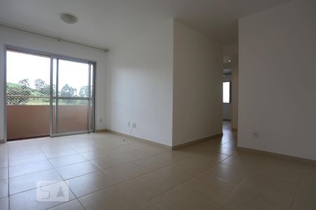 Sala de apartamento para alugar com 3 quartos, 67m² em Jardim Jaqueline, São Paulo