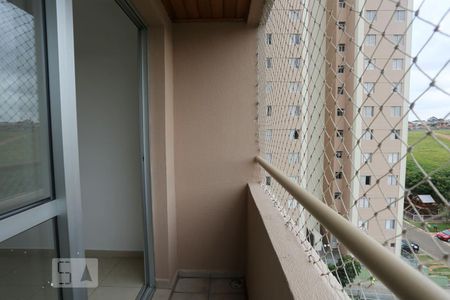 Sacada de apartamento à venda com 3 quartos, 67m² em Jardim Jaqueline, São Paulo