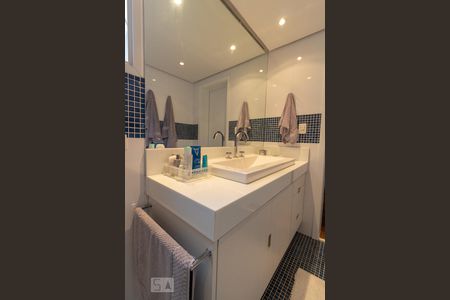 Apartamento à venda com 155m², 3 quartos e 2 vagasBanheiro Suíte