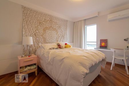 Apartamento à venda com 155m², 3 quartos e 2 vagasDormitório