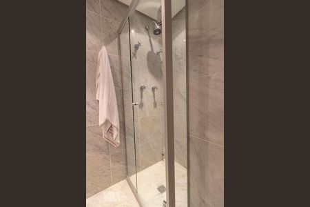 Banheiro de apartamento à venda com 3 quartos, 155m² em Santo Amaro, São Paulo